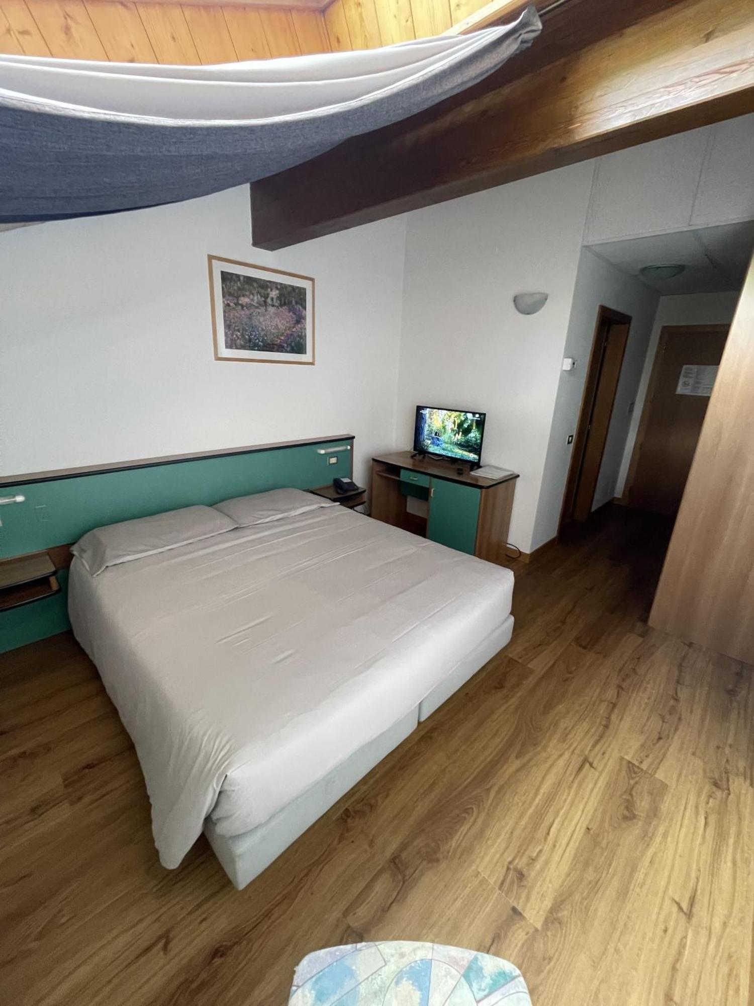 Hotel Bel Sit Comano Terme Extérieur photo